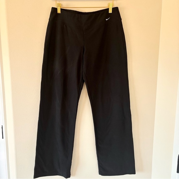 nike active pants - Picture 1 of 3